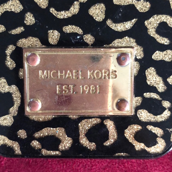 SUPER cute MICHAEL KORS iphone 6 cheeta print case - Picture 2 of 3